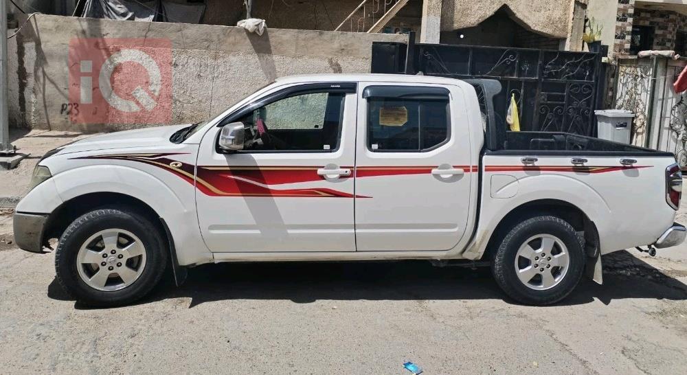 نيسان نافارا